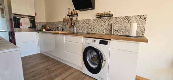 A Vendre Nice St ROCH grand 2 pieces avec dressing, garage et cave