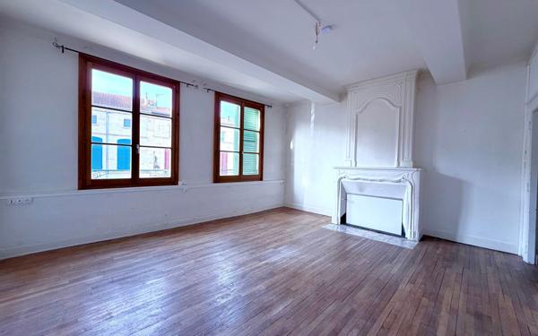 Immeuble à vendre    5 pièces •  Bar-le-Duc