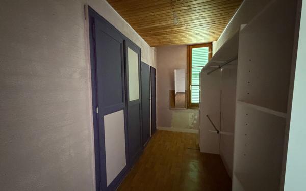 Immeuble à vendre    5 pièces •  Bar-le-Duc