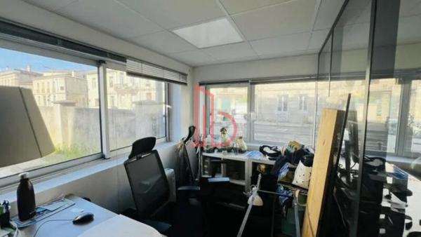 Bureau de 180 m² à louer à Bordeaux Saint-Michel - Victoire