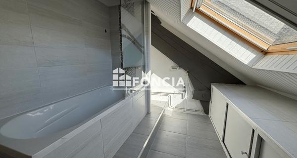 À vendre Appartement 5 pièces 97.48 m² - Orléans 45000