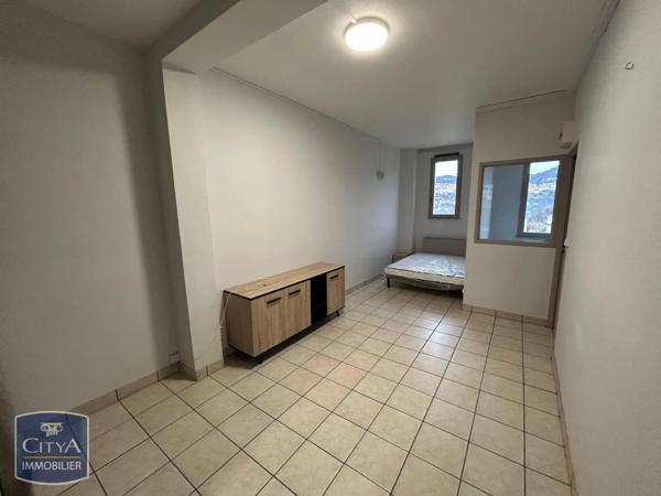 Appartement à louer 1 pièce 33m²