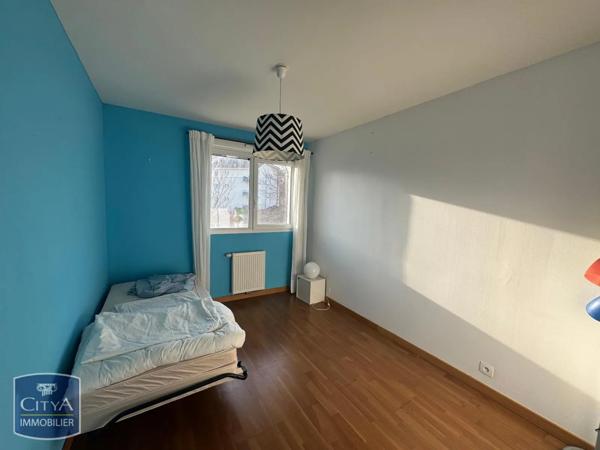 Appartement à louer 3 pièces 77.24m²