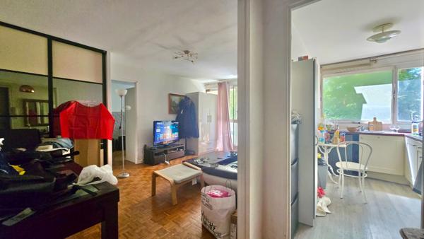 APPARTEMENT 2 PIÈCES 44 M² À SAVIGNY-SUR-ORGE, AVEC BALCON ET PARKING