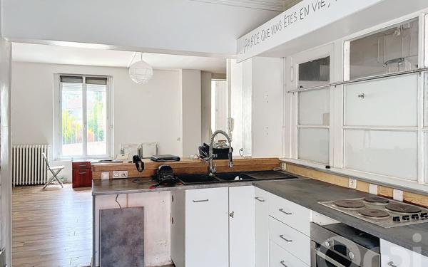 Appartement à vendre    4 pièces • 103,80 m2 Alfortville