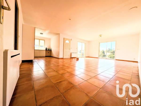 Maison 4 pièces de 96 m² à Saint-Jean-Lasseille (66300)