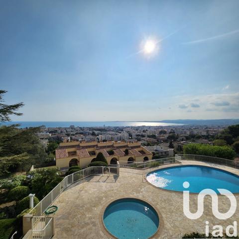 Location appartement 3 pièces 84 m² Saint-Laurent-du-Var