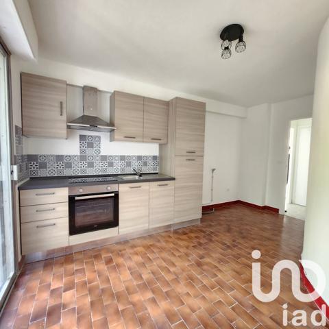 Location appartement 3 pièces 84 m² Saint-Laurent-du-Var