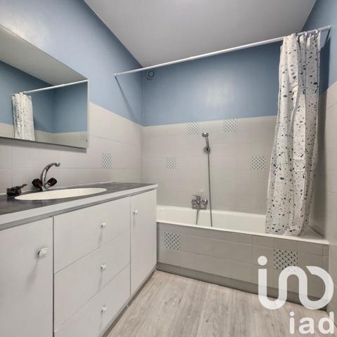 Location appartement 3 pièces 84 m² Saint-Laurent-du-Var