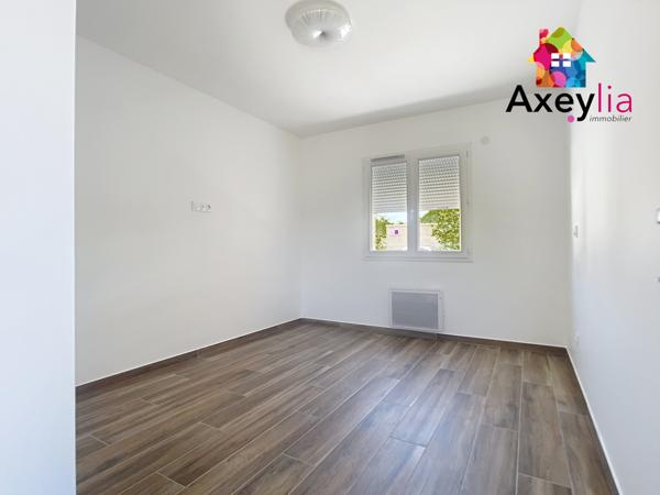 Mably (42300) A VENDRE - SECTEUR MABLY - MAISON NEUVE DE 120M2 AVEC BELLES PRESTATIONS, GARAGE ET TERRAIN