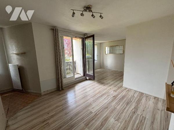A VENDRE, Gironde, proche Bordeaux, TALENCE, rue Lafitte, dans un petit immeuble des années 60 ...