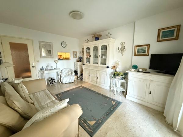 Appartement à vendre 2 pièces 47 m2 SANARY SUR MER (83)