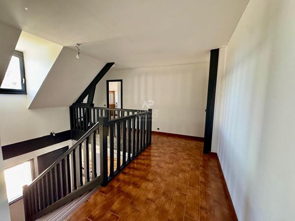 Maison Conflans Sainte Honorine 8 pièce(s) 210 m2 594 000 € **  - Référence  8277