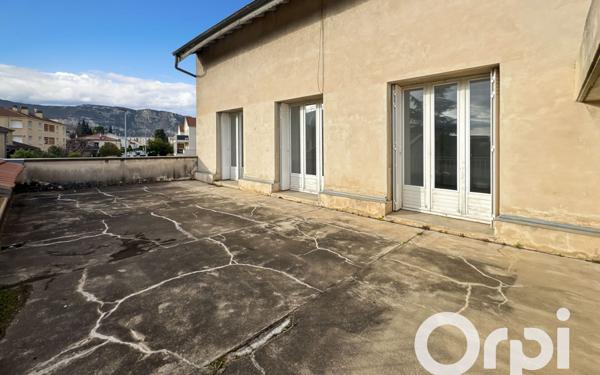 Appartement à vendre    3 pièces • 90 m2 Guilherand-Granges
