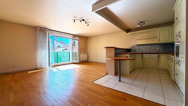 Appartement Les Pavillons Sous Bois 4 pièce(s) 84.23 m2