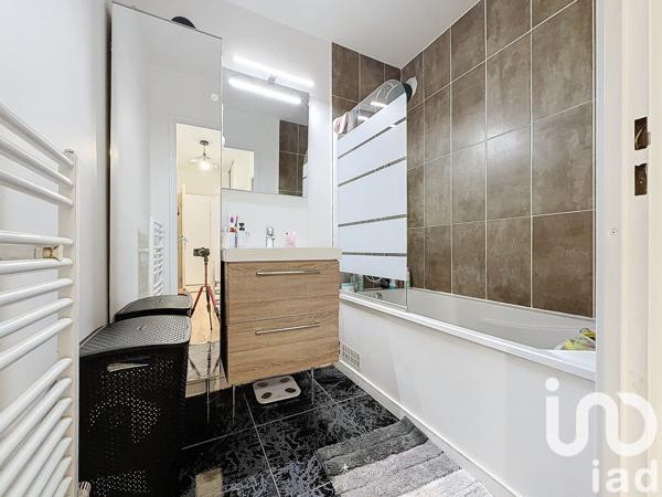 Appartement à vendre 4 pièces 69 m² Chilly-Mazarin