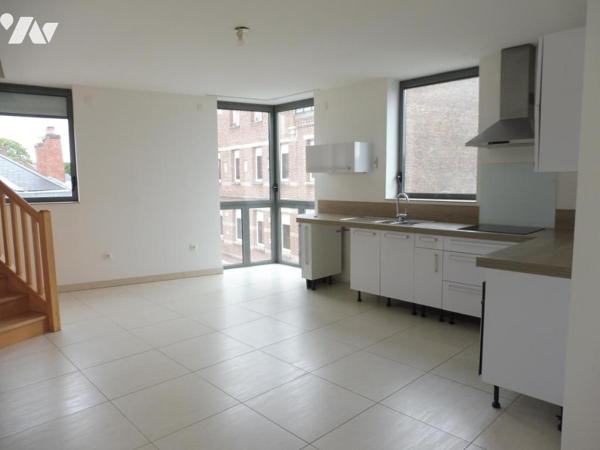 BIEN RARE : DUPLEX TYPE 3 DE 102 M2, dernier étage av ASCENSEUR, GARAGE