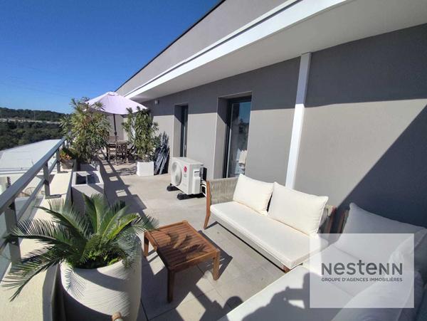 BAILLARGUES . Appartement d exception en dernier etage  d une residence securisee avec ascenseur.