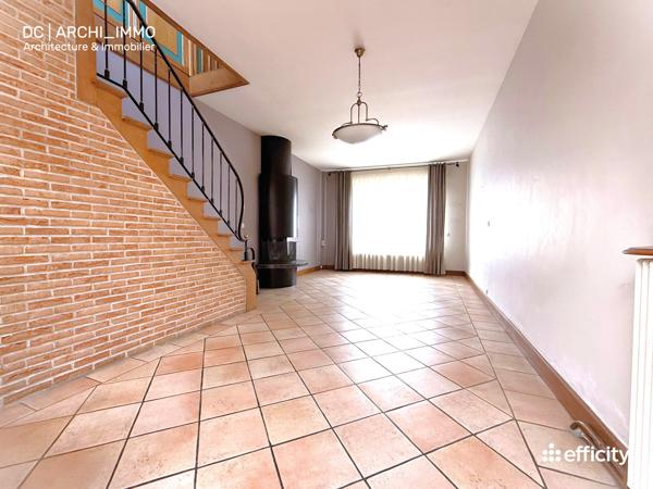 Maison
         6 pièces
        - 345 m² 350 000 € *