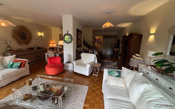 Appartement à vendre    4 pièces • 118 m2 Pau