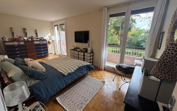 Appartement à vendre    4 pièces • 118 m2 Pau