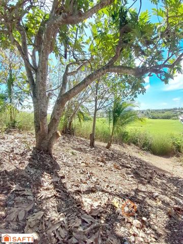 Terrain de 1410 m2 à Damencourt : vue dégagée et intimité assurée
