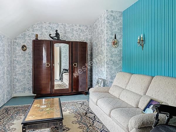 Sautron : En vente ! Maison de 168m², 5 chambres, vie de plain pied, belle parcelle au calme d'une impasse.