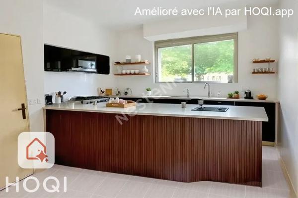 Sautron : En vente ! Maison de 168m², 5 chambres, vie de plain pied, belle parcelle au calme d'une impasse.