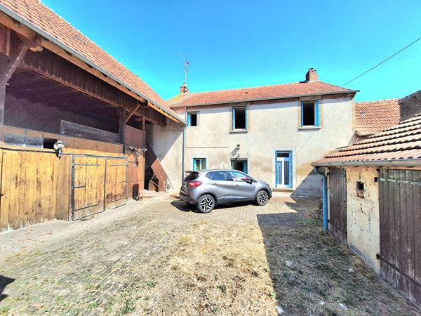 A vendre Grande maison à fort potentiel à Doyet Doyet