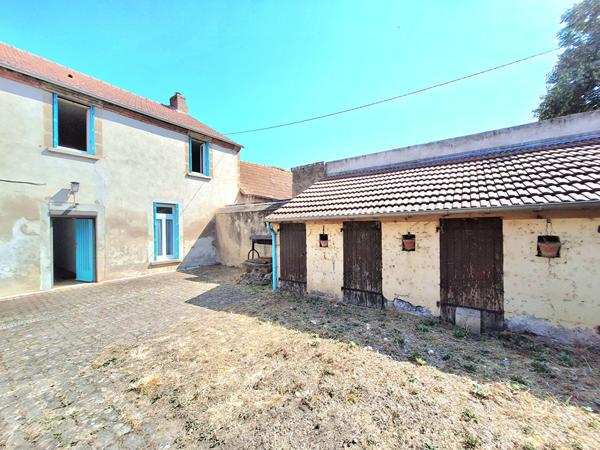 A vendre Grande maison à fort potentiel à Doyet Doyet