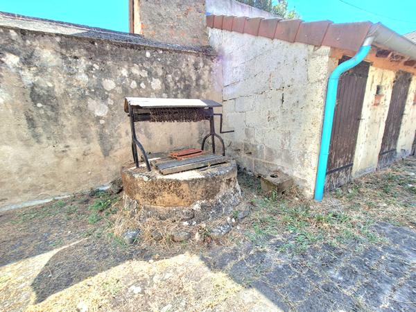A vendre Grande maison à fort potentiel à Doyet Doyet