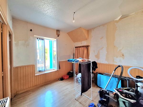 A vendre Grande maison à fort potentiel à Doyet Doyet
