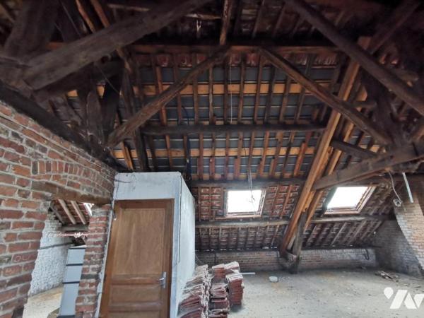 Immeuble avec garage automobile + appartement CAMBRAI