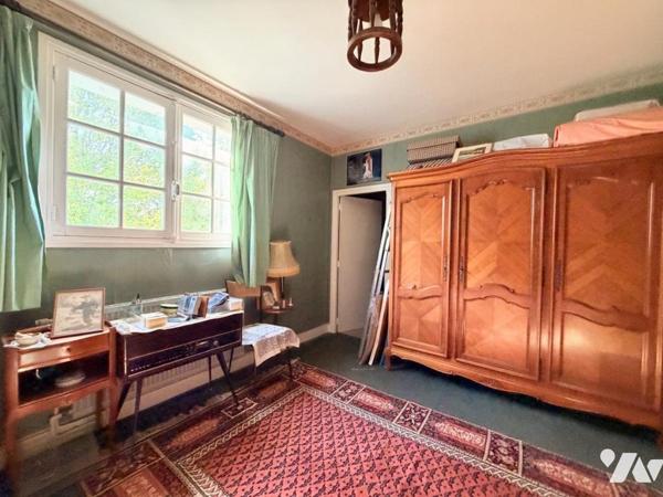 MAISON FAMILIALE A RENOVER