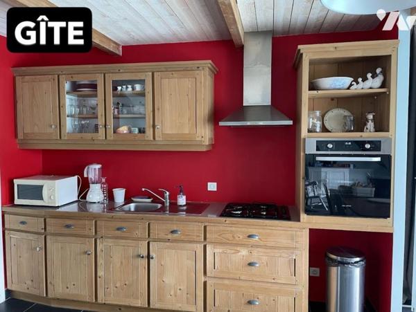 MAISON PORNIC avec Gîte - piscine couverte - studio + double garage