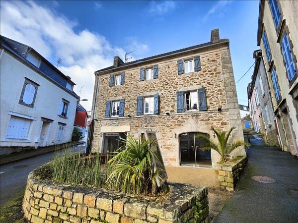 Immeuble à vendre |  Douarnenez |  260 m²
