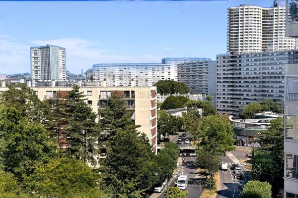 Rennes Bourg L’Évesque, appartement T4 de 102.90 m² dont 87 m2 habitables plus 16 m2 grand  balcon fermé, garage,cave et DPE B