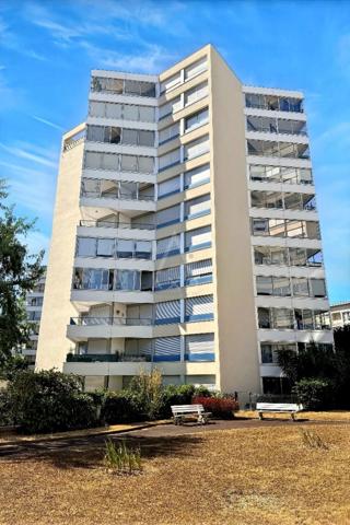 Rennes Bourg L’Évesque, appartement T4 de 102.90 m² dont 87 m2 habitables plus 16 m2 grand  balcon fermé, garage,cave et DPE B