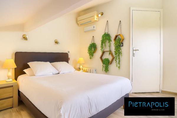 Maison familiale rénovée avec piscine et véranda – Rillieux-la-Pape
