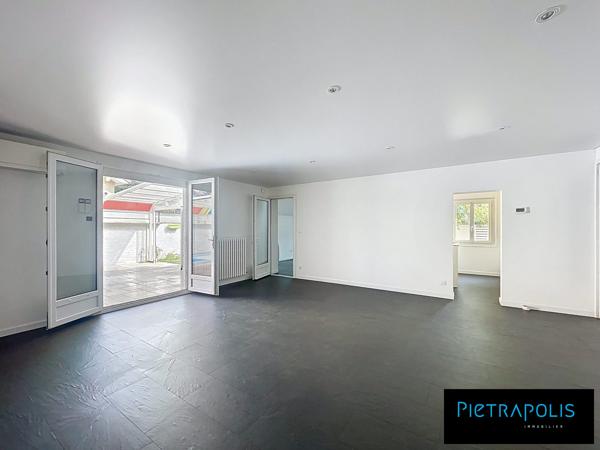 Maison familiale rénovée avec piscine et véranda – Rillieux-la-Pape