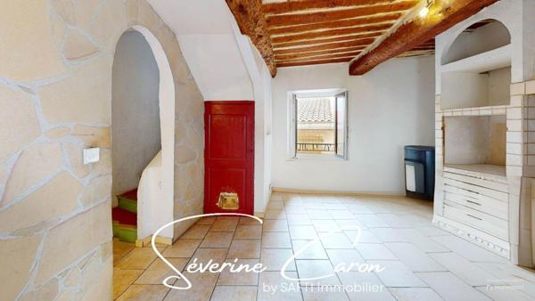Maison de village à Carnoules – 62 m² avec cave et potentiel !.