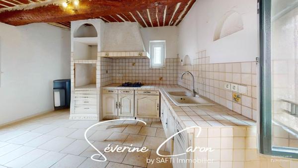 Maison de village à Carnoules – 62 m² avec cave et potentiel !.