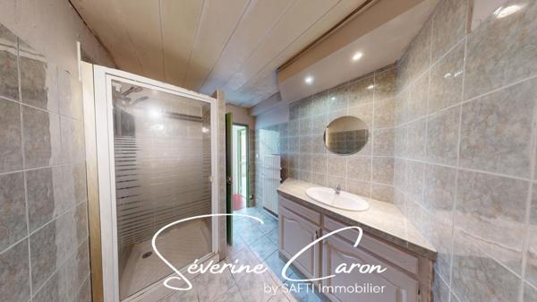 Maison de village à Carnoules – 62 m² avec cave et potentiel !.