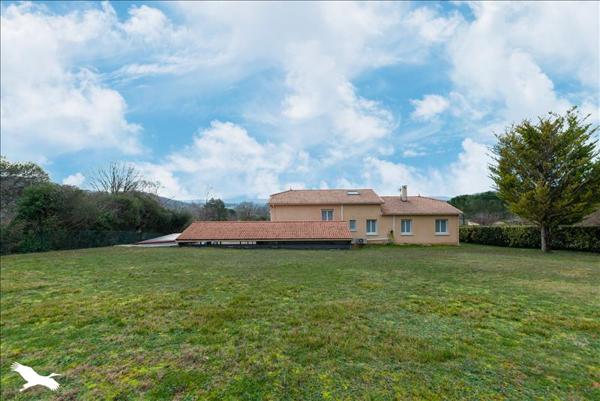 Maison à vendre |  Prayssac |  8 pièces | 164 m²