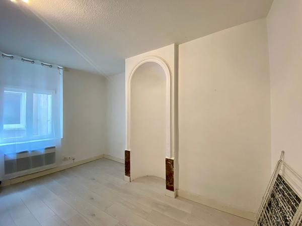 Appartement 1 pièce(s) 23.65 m2 Nancy - HYPER CENTRE PROCHE LYCEE HENRI LORITZ