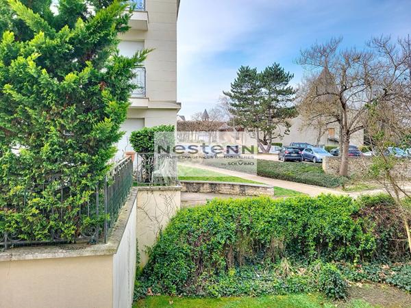 Appartement F4 97 m² - Dernier étage - 3 chambres - Parking - Résidence sécurisée