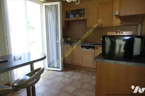 QUARTIER CALME à 2 PAS DU PORT