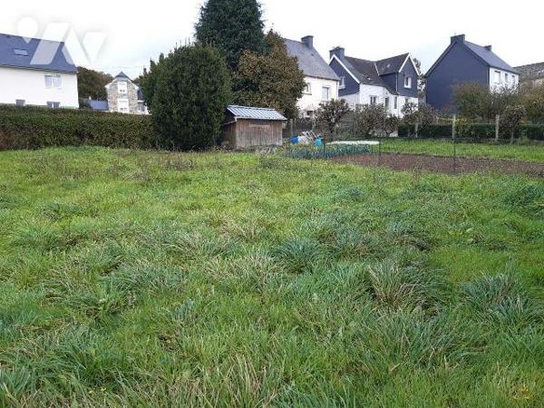 Maison 5 pièces - GUERLÉDAN / Mur-de-Bretagne (22530)

À vendre, maison familiale T5 située à...