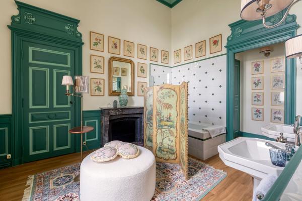 Vente Château Curzay-sur-Vonne 80 Pièces 3400 m²