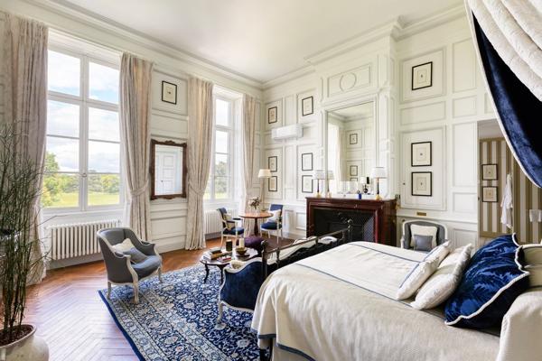 Vente Château Curzay-sur-Vonne 80 Pièces 3400 m²